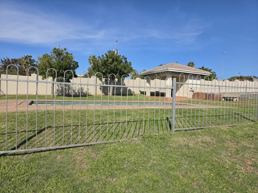 1 Bedroom Property for Sale in Beacon Bay North Eastern Cape